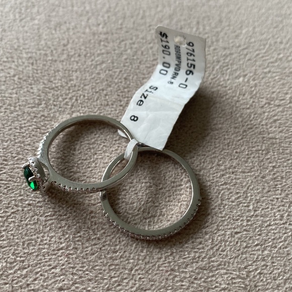 Imitation Emerald Engagement Set - Picture 4 of 5